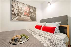 P&O Apartments Center
