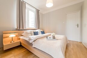 P&O Apartments Center