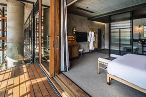 Ovolo Canberra, a Wyndham Hotel