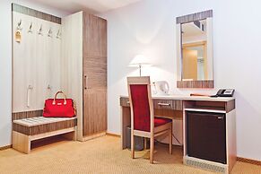 East Gate Hotel
