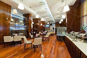 East Gate Hotel