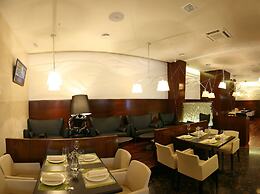 East Gate Hotel
