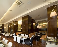East Gate Hotel