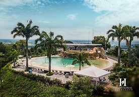 Hillary Nature Resort Spa