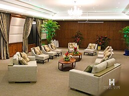 Hillary Nature Resort Spa