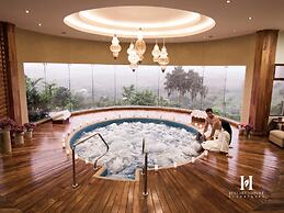 Hillary Nature Resort Spa