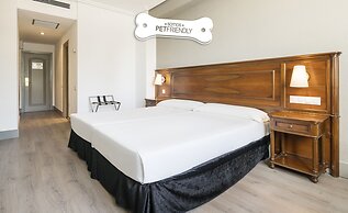 Hotel ILUNION Las Lomas