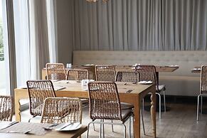 Atlantic Beach Hotel