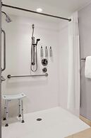 Courtyard by Marriott Evansville East