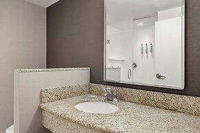 Courtyard by Marriott Evansville East
