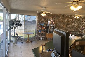 OYO Hotel Yuma AZ Desert Grove