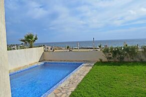 Amphora Hotel & Suites