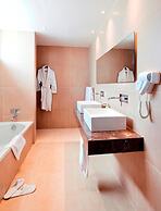 Amphora Hotel & Suites