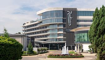 Radisson Hotel and Convention Centre OR Tambo Airport