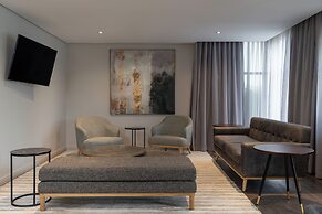 Radisson Hotel and Convention Centre OR Tambo Airport