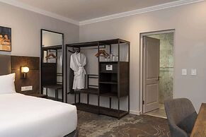 Radisson Hotel and Convention Centre OR Tambo Airport