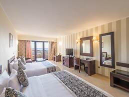 Fort Arabesque Resort, Spa & Villas