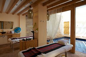 Fort Arabesque Resort, Spa & Villas