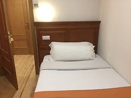 KUBIK Hotel