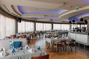 Renaissance Izmir Hotel