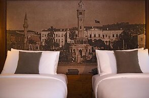 Renaissance Izmir Hotel