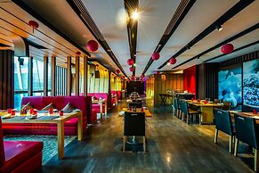 Crowne Plaza Greater Noida by IHG
