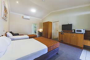 Roma Explorers Inn