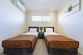 Roma Explorers Inn