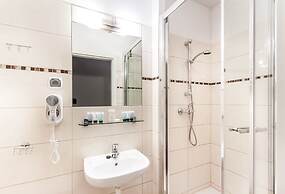 Leone Aparthotel