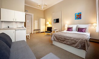 Leone Aparthotel
