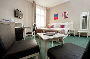 Leone Aparthotel