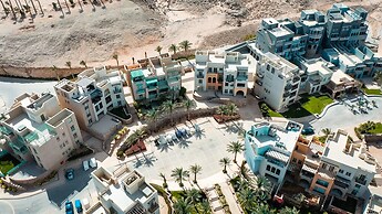 Azzurra Sahl Hasheesh