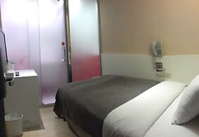 E House Hotel