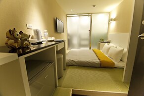 E House Hotel
