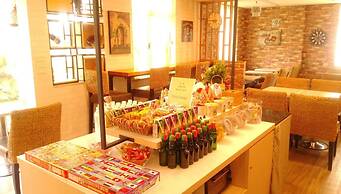 E House Hotel