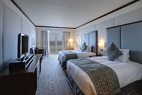 Crowne Plaza Duqm by IHG