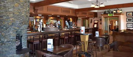 Caisleain Oir Hotel