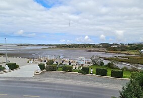 Caisleain Oir Hotel