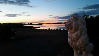 Caisleain Oir Hotel