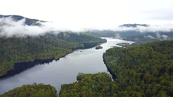 Tullah Lakeside Lodge