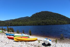 Tullah Lakeside Lodge