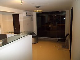 Golden House Hotel