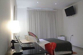 Golden House Hotel