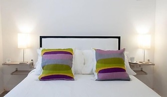 Golden House Hotel