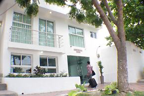 Golden House Hotel