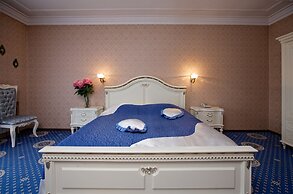 Imperator Hotel