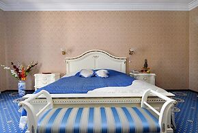 Imperator Hotel