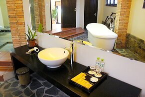 Poshanu Resort