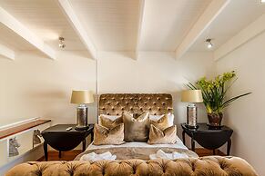 The Ivy Apartments