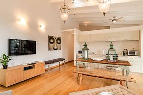 The Ivy Apartments